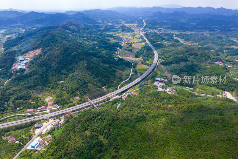 丘陵地貌山川丘陵航拍摄影图