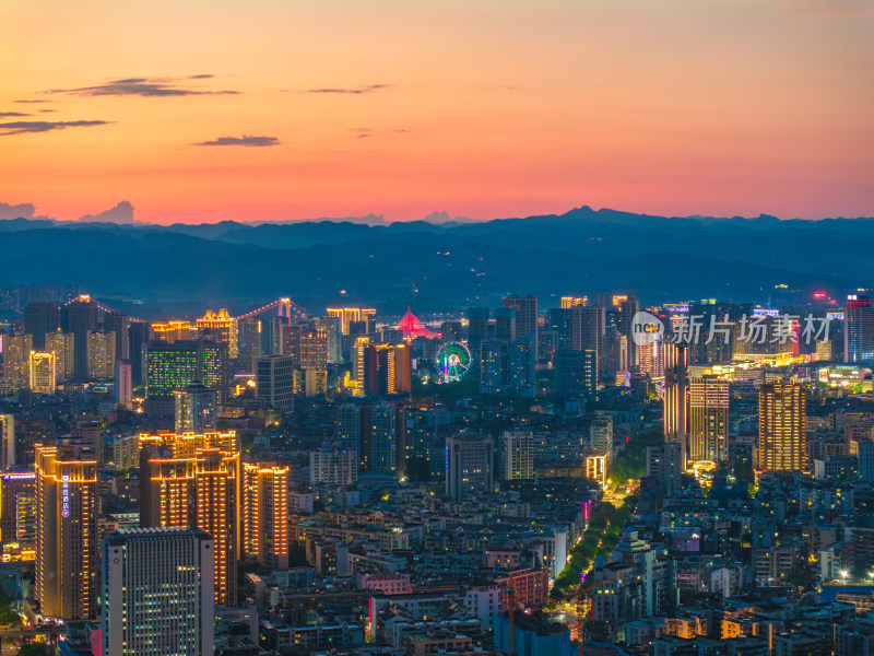 航拍宜昌城市摩天轮晚霞夜景