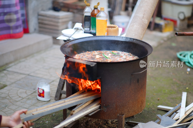 大铁锅乱炖美食