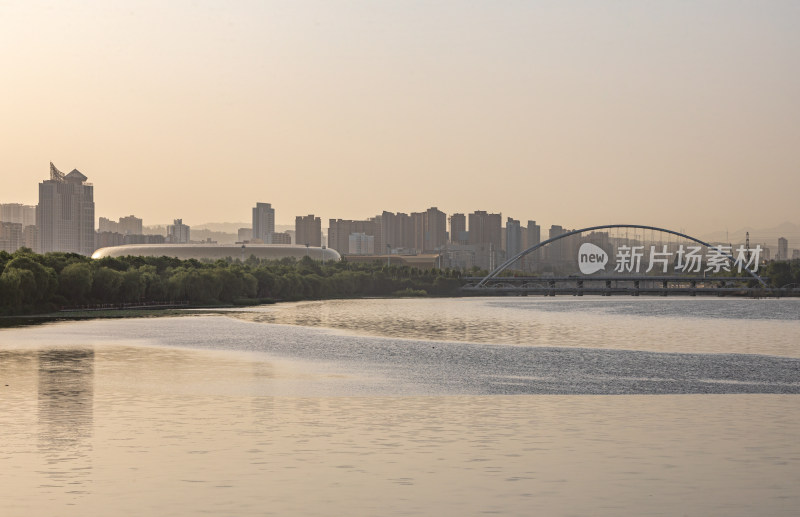 河南三门峡陕州公园天鹅湖景点景观