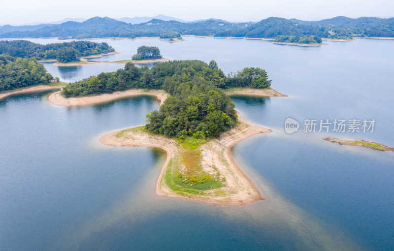 湖泊岛屿水库航拍俯瞰全景