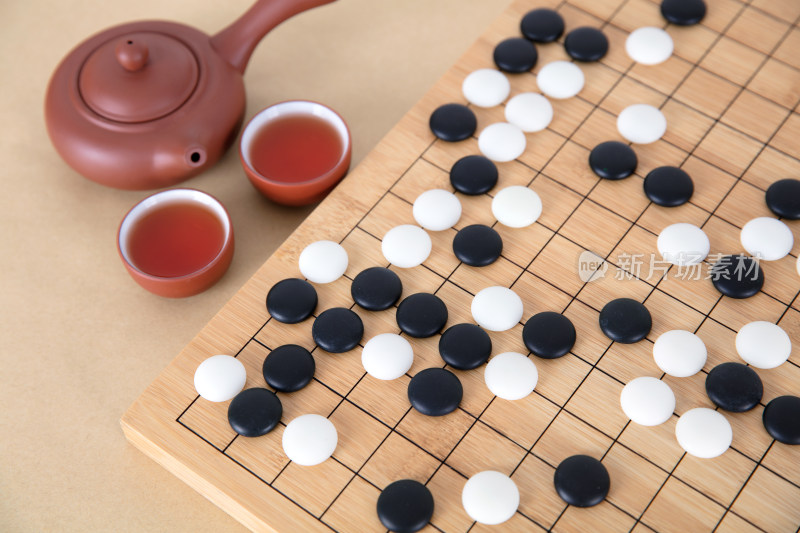 中国围棋和热茶饮品