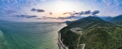 广东深圳杨梅坑大海风光全景图