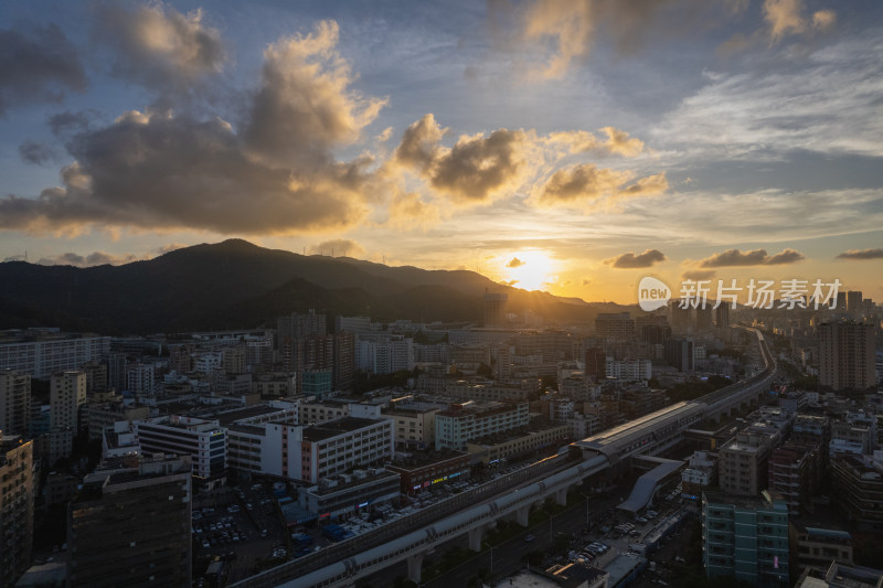 深圳市阳台山日落航拍图