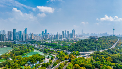 湖北武汉地标之龟山电视塔与月湖风景区