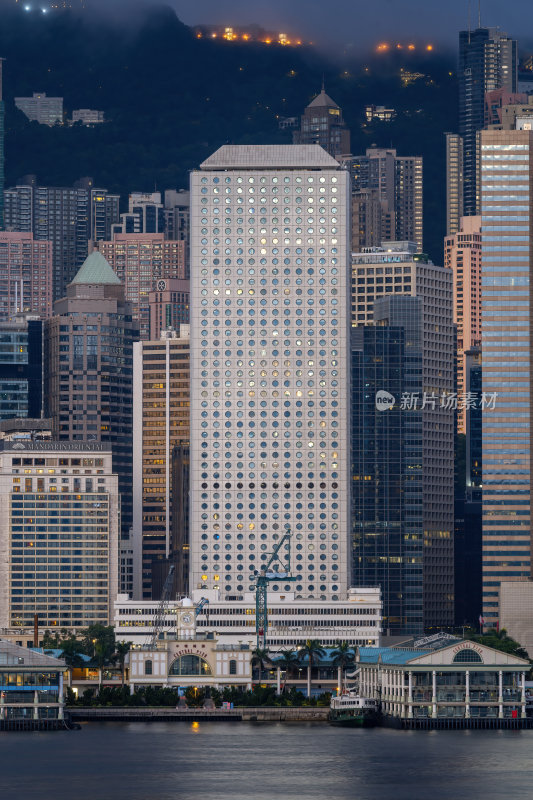 香港维多利亚港CBD中环日出夜景繁华都市