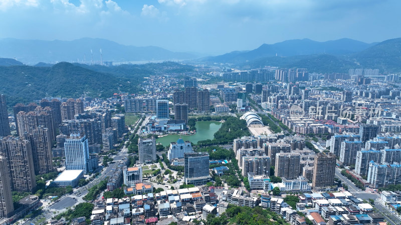 福州长乐区城市建筑风光航拍长山湖公园风景