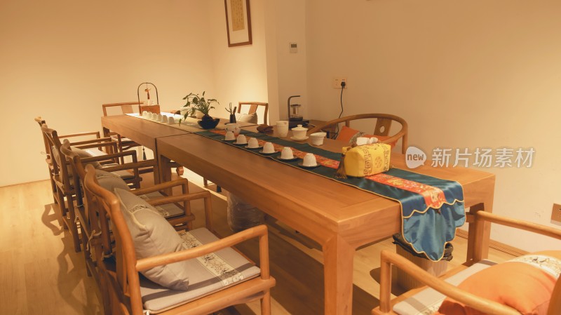 中国传统高端茶馆内部布置，茶室