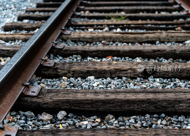 近景铁路铁轨枕木特写