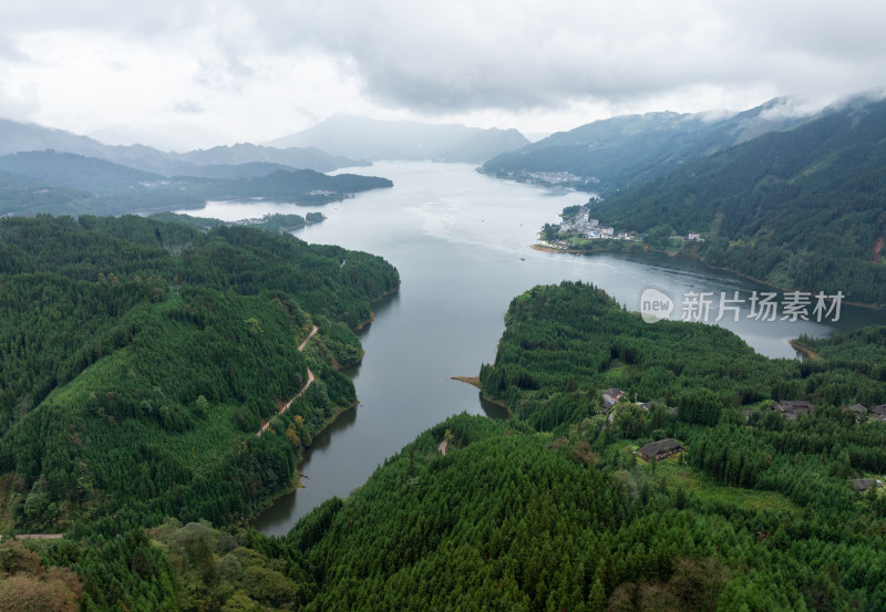 四川洪雅县雅女湖山水风光