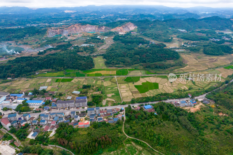 山川丘陵农田农业种植航拍摄影图