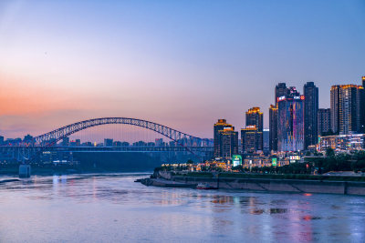 重庆嘉陵江大桥两江交汇夜景千厮门