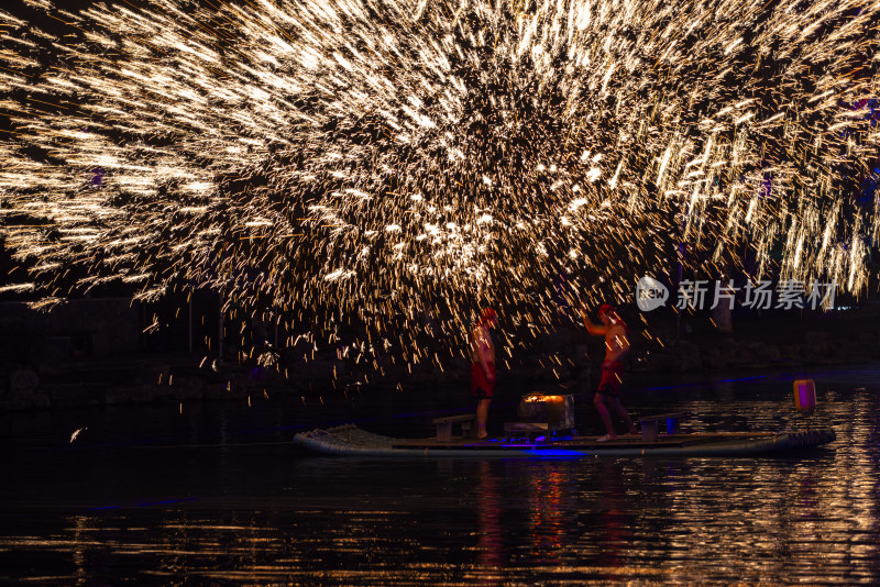 南京珍珠泉打铁花非遗民俗烟花节日过年