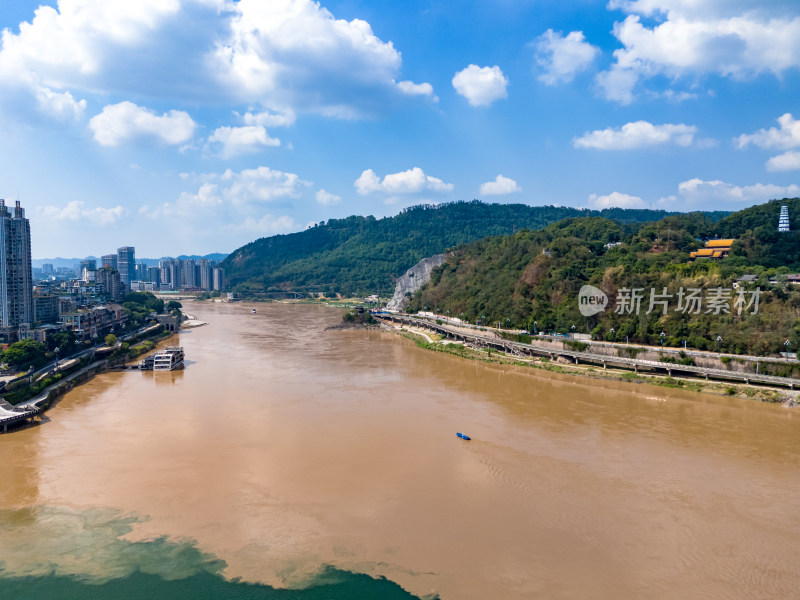 宜宾长江河流城市风光航拍图