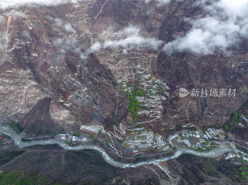 四川阿坝州中路藏寨金川梨花高空航拍