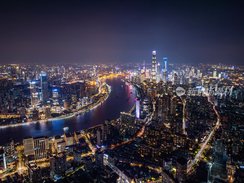 航拍上海外滩黄浦江陆家嘴城市夜景