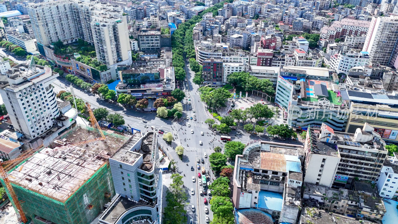 玉林交通城市大道绿化植物航拍图