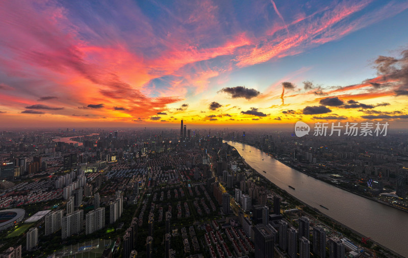 上海城市风日出日落光航拍全景