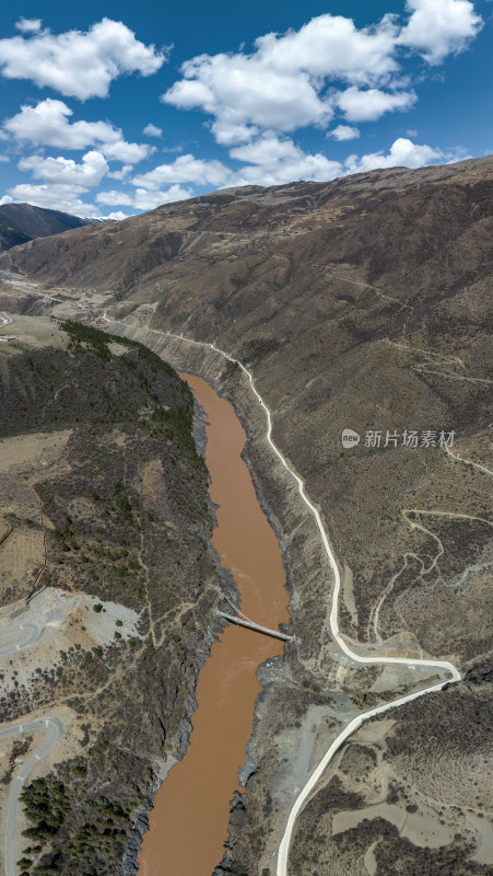 西藏那曲地区丁青县怒江大桥高空航拍