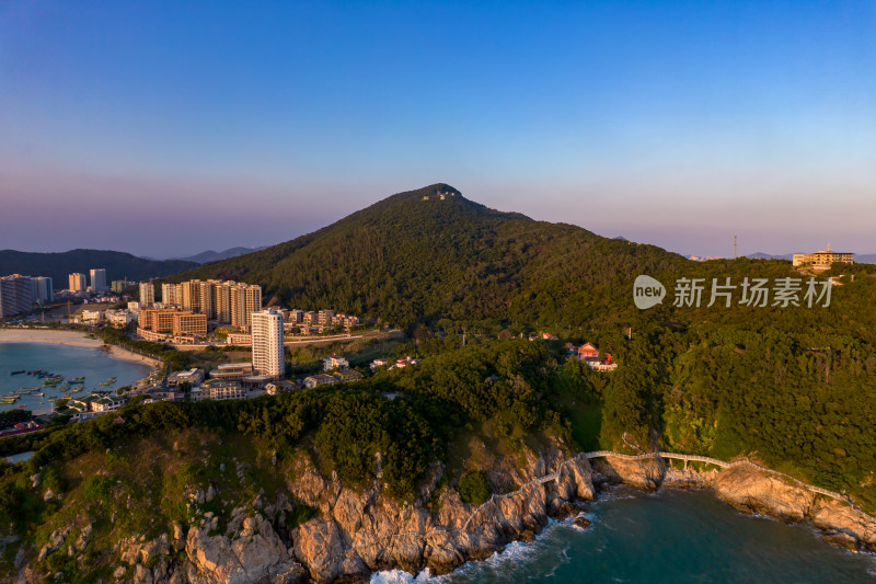 大海海洋礁石海浪沙滩海岛海陵岛航拍摄影图