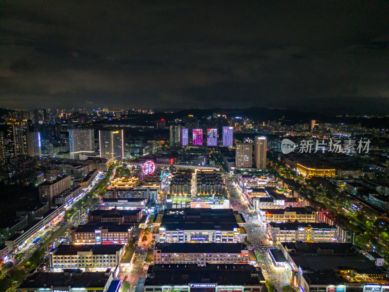 深圳龙华大浪商业中心夜景航拍图