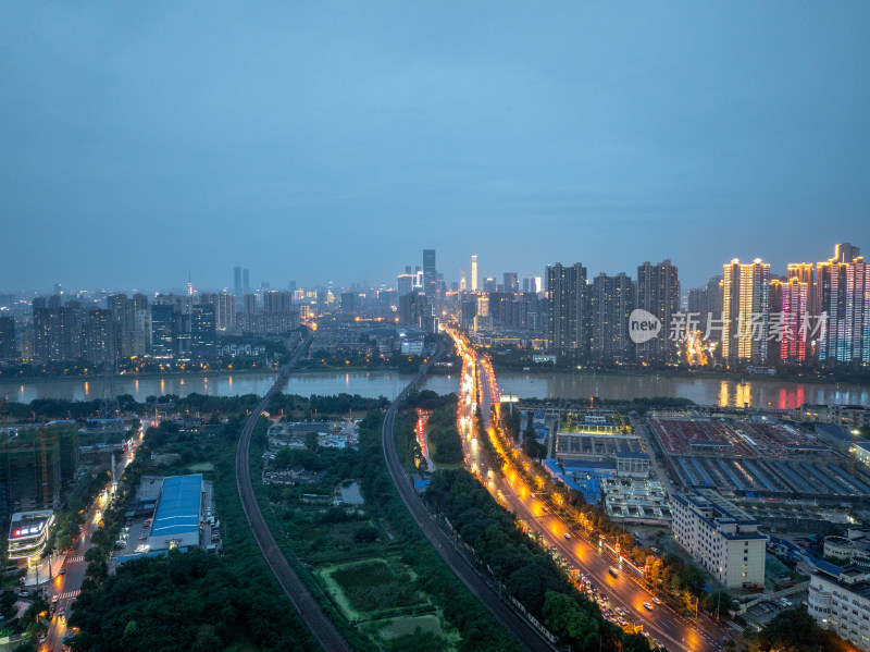 长沙城市夜景下的道路与高楼全景航拍