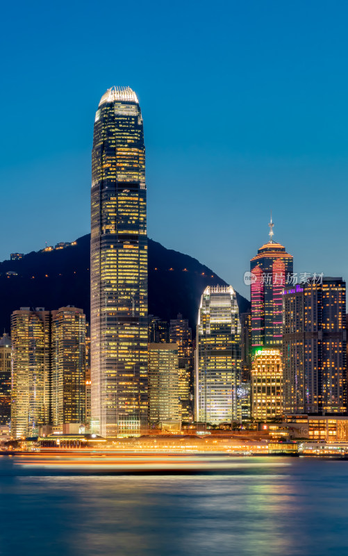 中国香港国际金融中心二期大厦夜景
