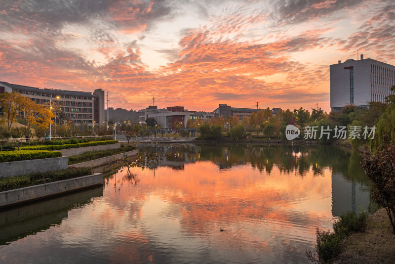 中国地质大学（武汉）未来城校区日落