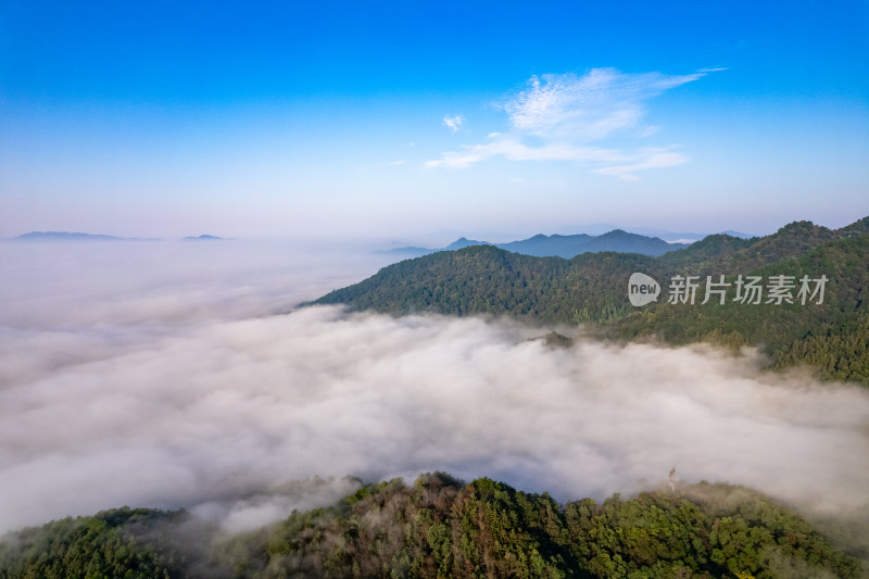 山川云海航拍图