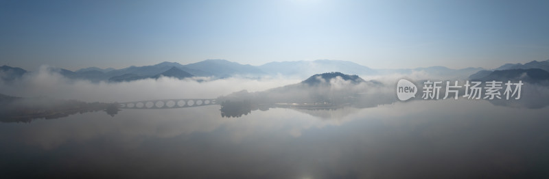 浙江宁波余姚四明湖水杉林云海