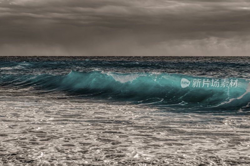 大海浪花巨浪浪潮汹涌海浪波涛汹涌