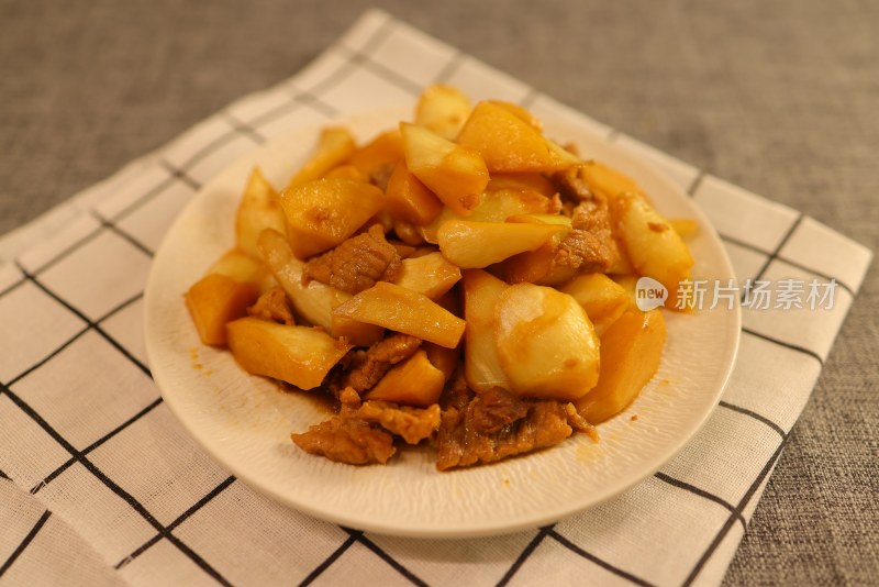 中国菜：肉丝炒茭白