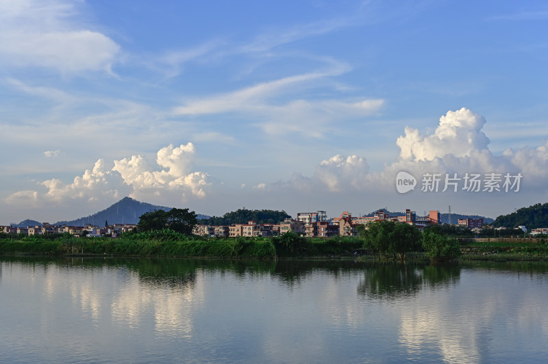 美丽乡村碧水蓝天