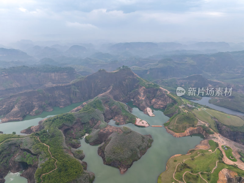 湖南郴州晨雾高椅岭山峰山峦漫步航拍