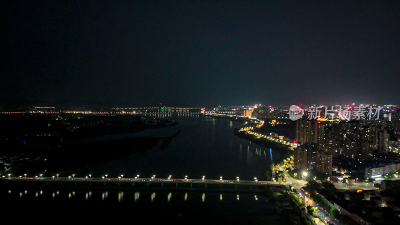 江西抚州抚河桥梁夜景航拍图