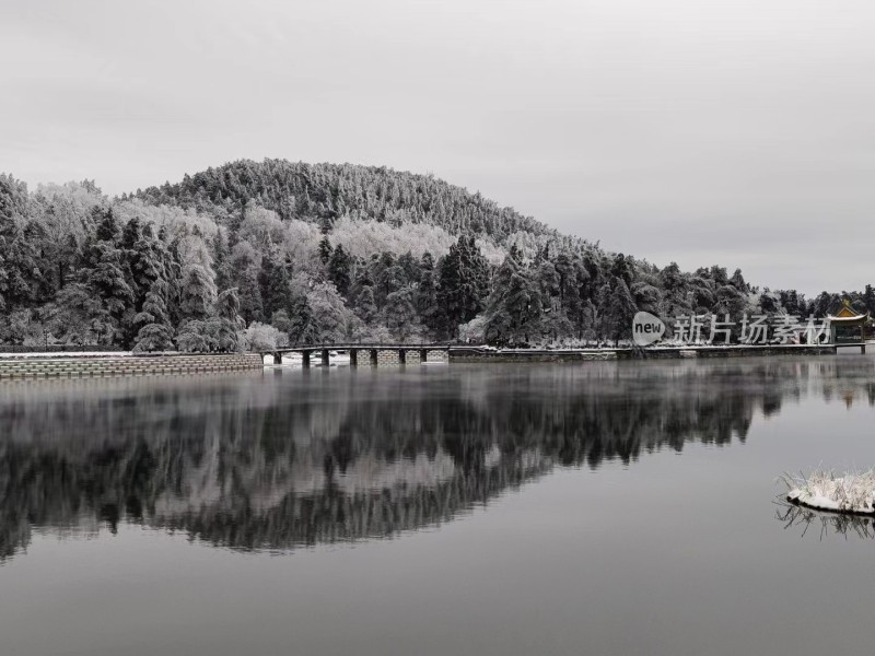 江西水墨画般的雪景