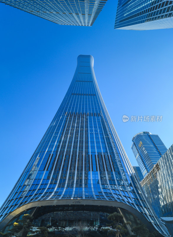 北京国贸CBD建筑高楼大厦低角度仰拍