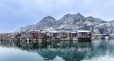 航拍东方威尼斯镇远古城雪景