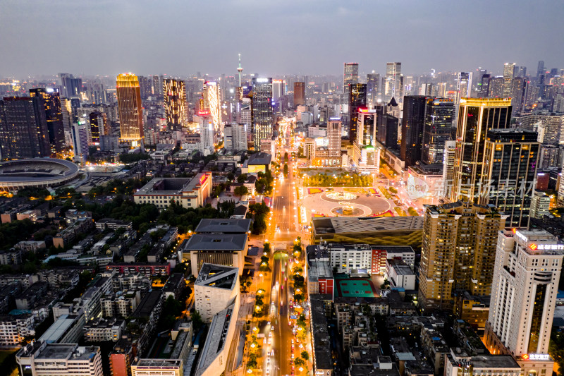 航拍成都市中心地标天府广场夜景风光