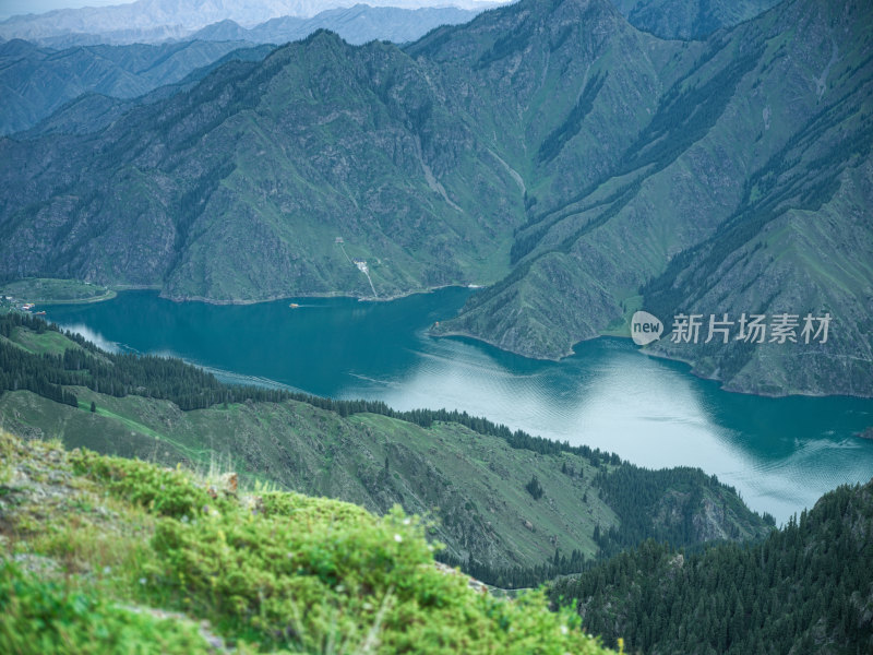 新疆天山天池