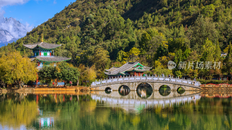 丽江古城黑龙潭景