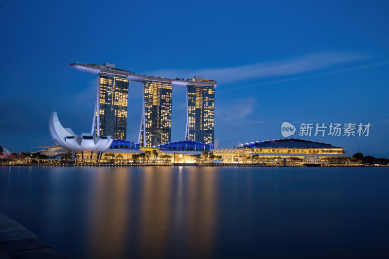 新加坡滨海湾金沙海滨奥林匹克蓝调夜景