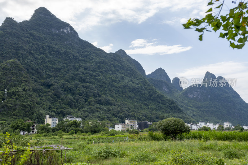 阳朔遇龙河风光