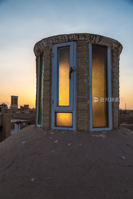 伊朗亚兹德城市夕阳