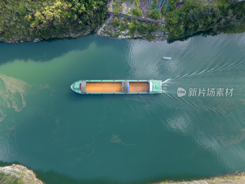 航拍风景秀丽的重庆乌江画廊