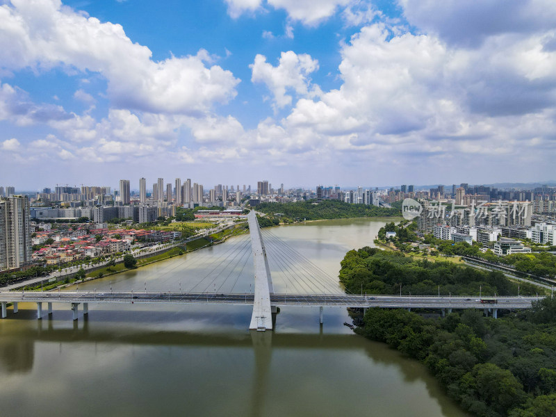 江西赣州飞龙大桥航拍摄影图