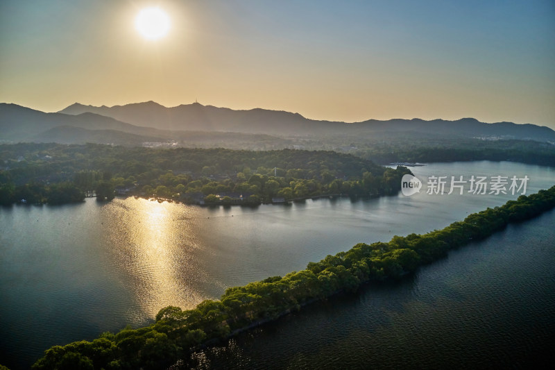 夕阳下的西湖