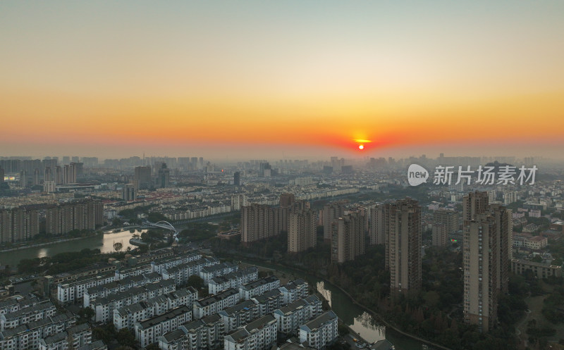 航拍昆山冬日城市日落风光大景