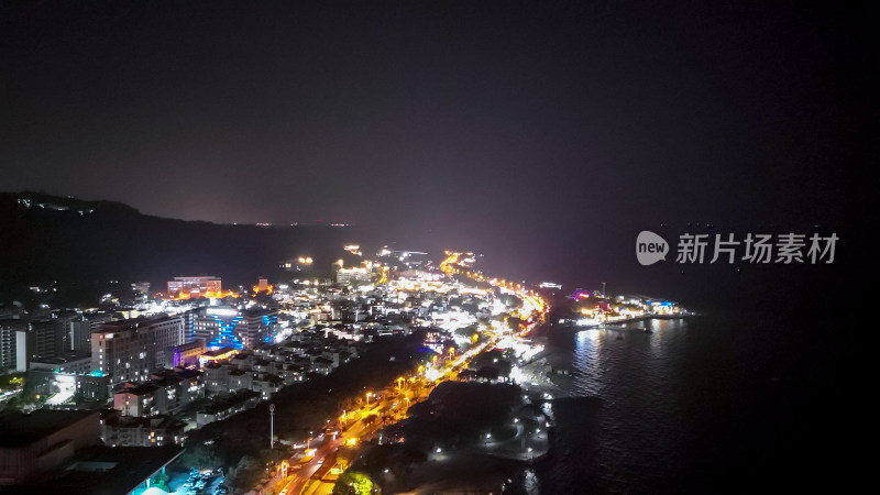 福建厦门城市环岛大道双子塔夜景航拍