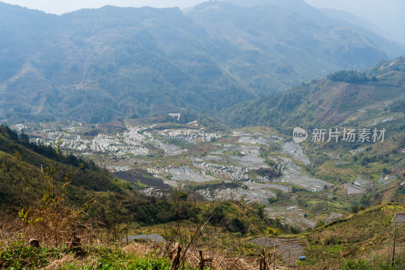 层层叠叠的元阳梯田景观